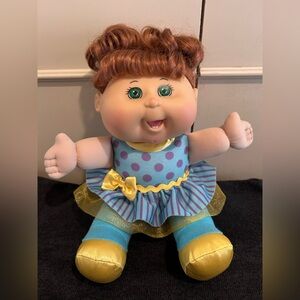 Cabbage Patch Kids Sitting Pretty Girl Red Hair Green Eyes CPK